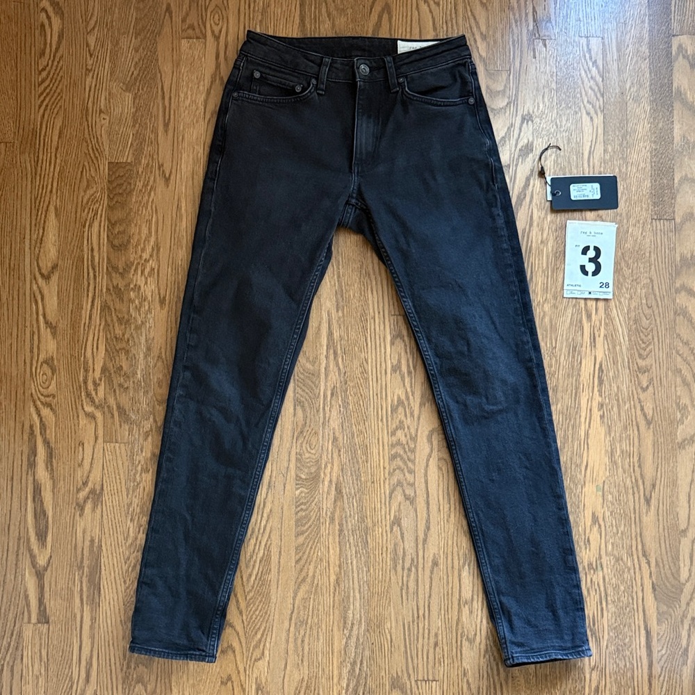 Fit 3 Athletic Fit Jean - Authentic Stretch in Black